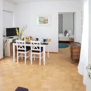 My Place Mit Frühstückspaket - With Breakfastbox Frankfurt am Main